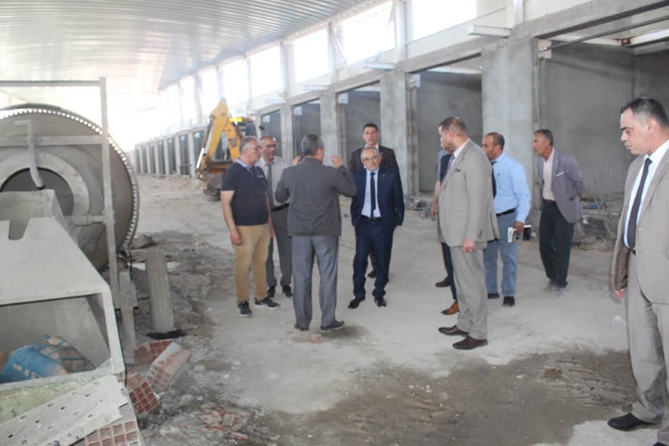 معاينة مشروع إنجاز سوق جواري مغطى بسوق الأربعاء وأشغال تهيئة وتحسين حضري لشارع الحكيم سعدان