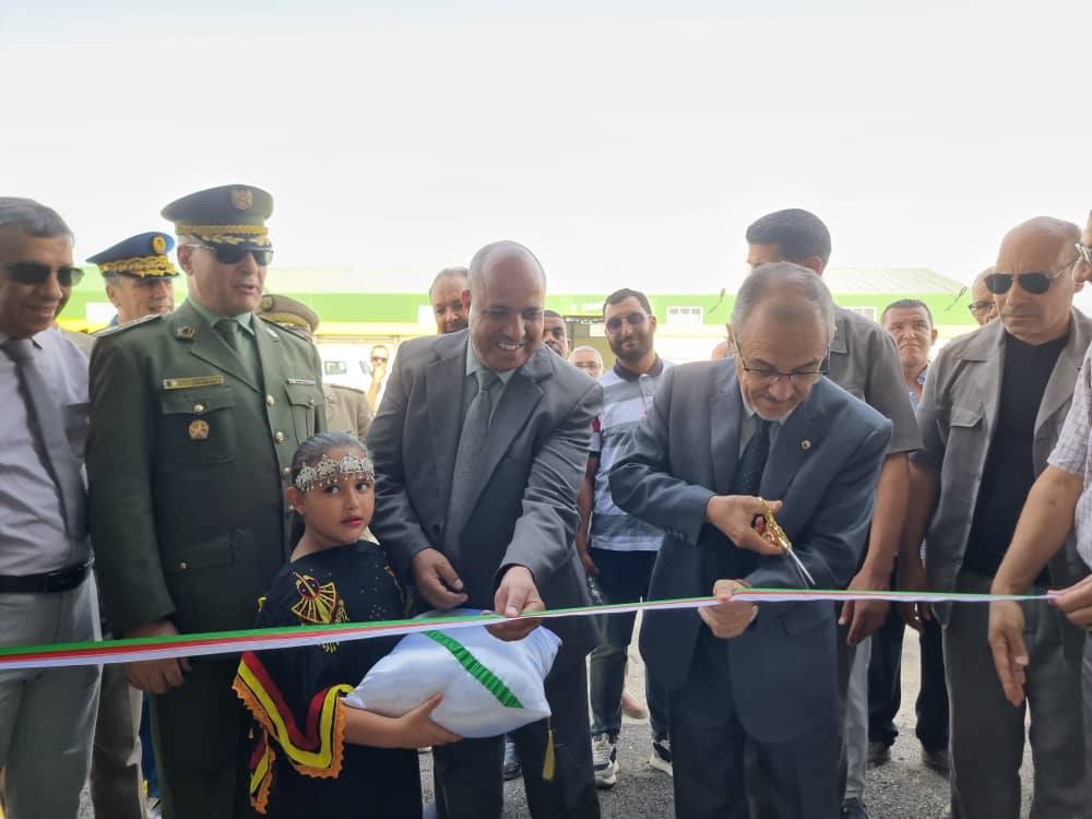 تدشين مراكز تخزين الحبوب.