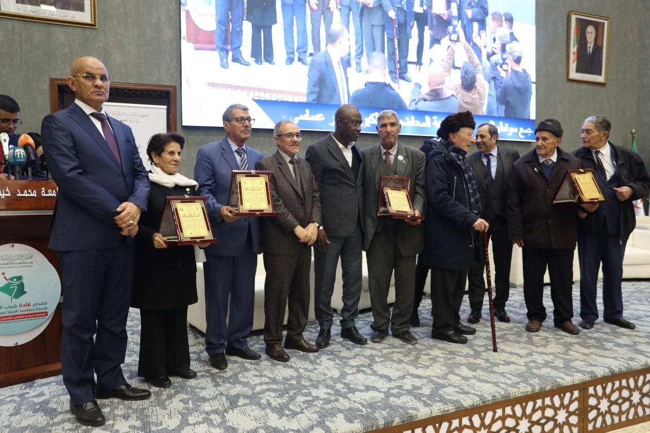 اختتام فعاليات منتدى قادة شباب الجزائر الطبعة 03:
