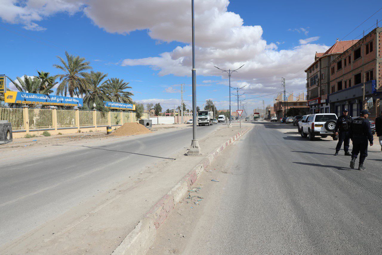 الاشراف على إنطلاق أشغال إعادة الإعتبار للطريق المزدوج لحي سيدي غزال .